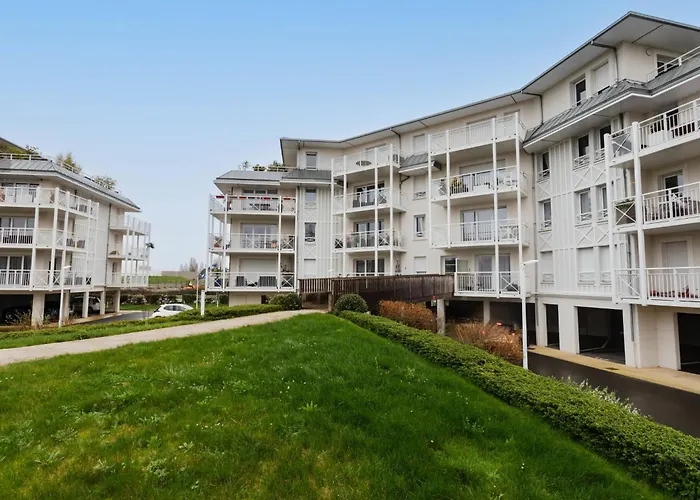 Apartamento Les Cavaliers By Interhome